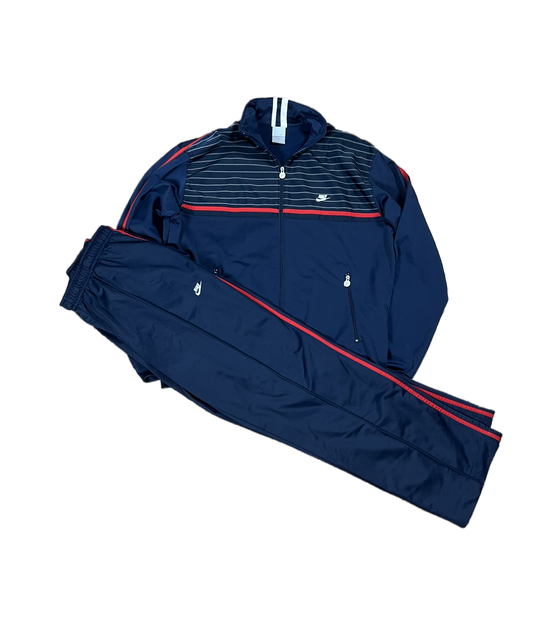 Nike Tracksuit (L)